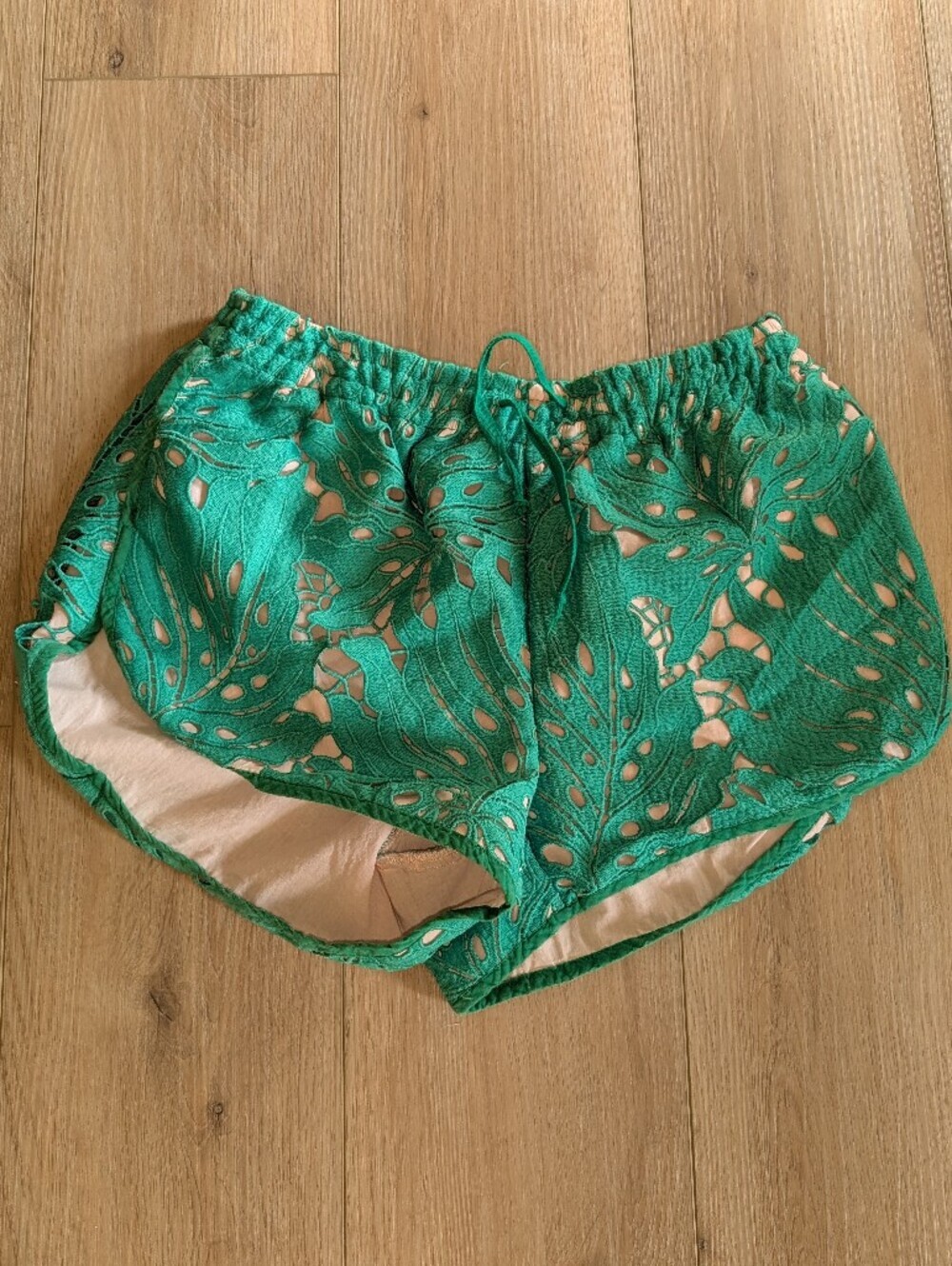 Judith March Green Leaf Lace Overlay Shorts